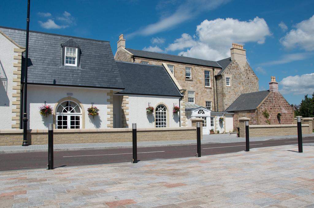 Dumfries Arms Hotel Cumnock Esterno foto